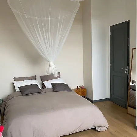 Echoppe Renovee Avec Jardin